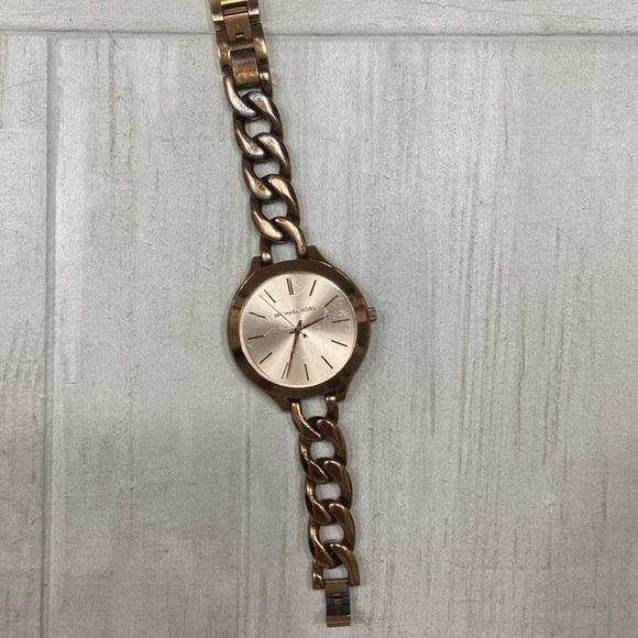 Rose Gold Michael Kors watch - Picture 1 of 4